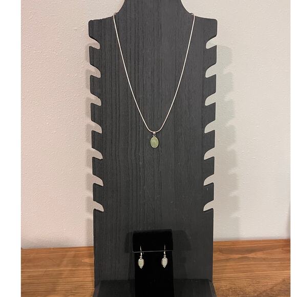 None and/or Unknown Jewelry - Sterling Silver Prehnite Necklace & Earrings Set 18” Snake Chain